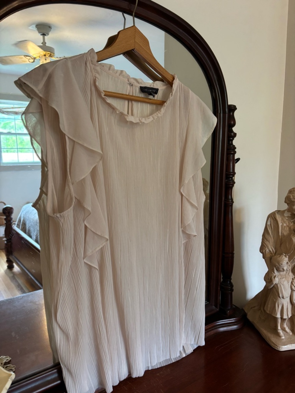 The Limited Blush/Cream Pleated Ruffle Sleeveless Top Size 1X
